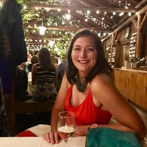 Meet your Posher, Danielle